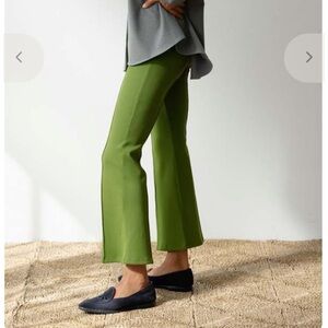 DONNI rib kick flare martini